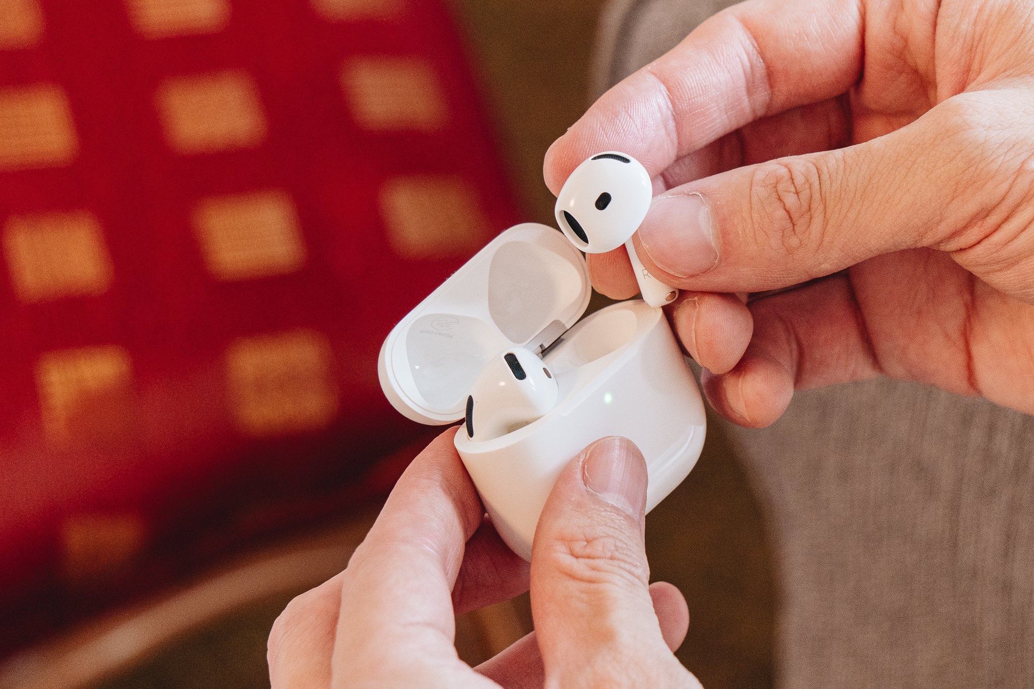 音質じゃない、体験がウリのAirPods