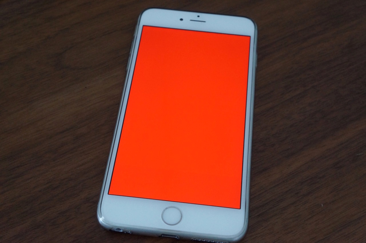Iphone 6 Plusに訪れた突然の 真っ赤な画面 対処方法を