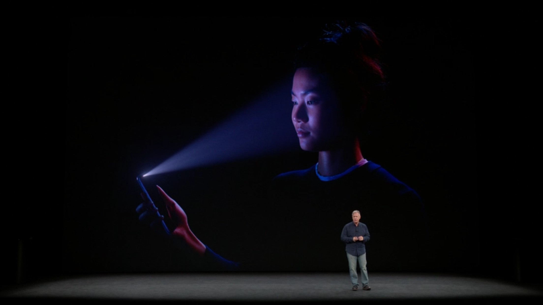「iPhone X」の新機能、顔認証「Face ID」