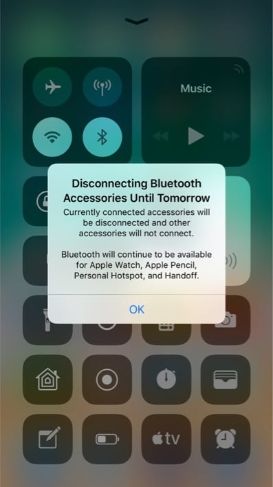 「iOS 11.2」、Wi-Fi／Bluetoothが“未接続”の説明を表示