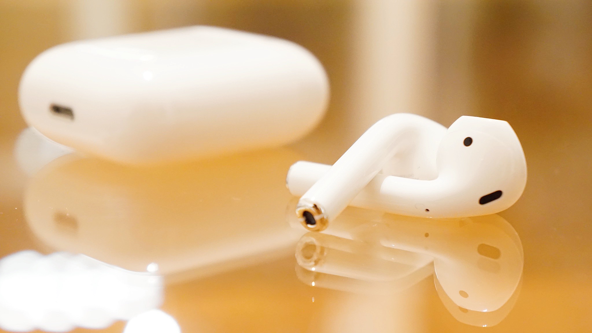 airpods ダブル タップ どこ