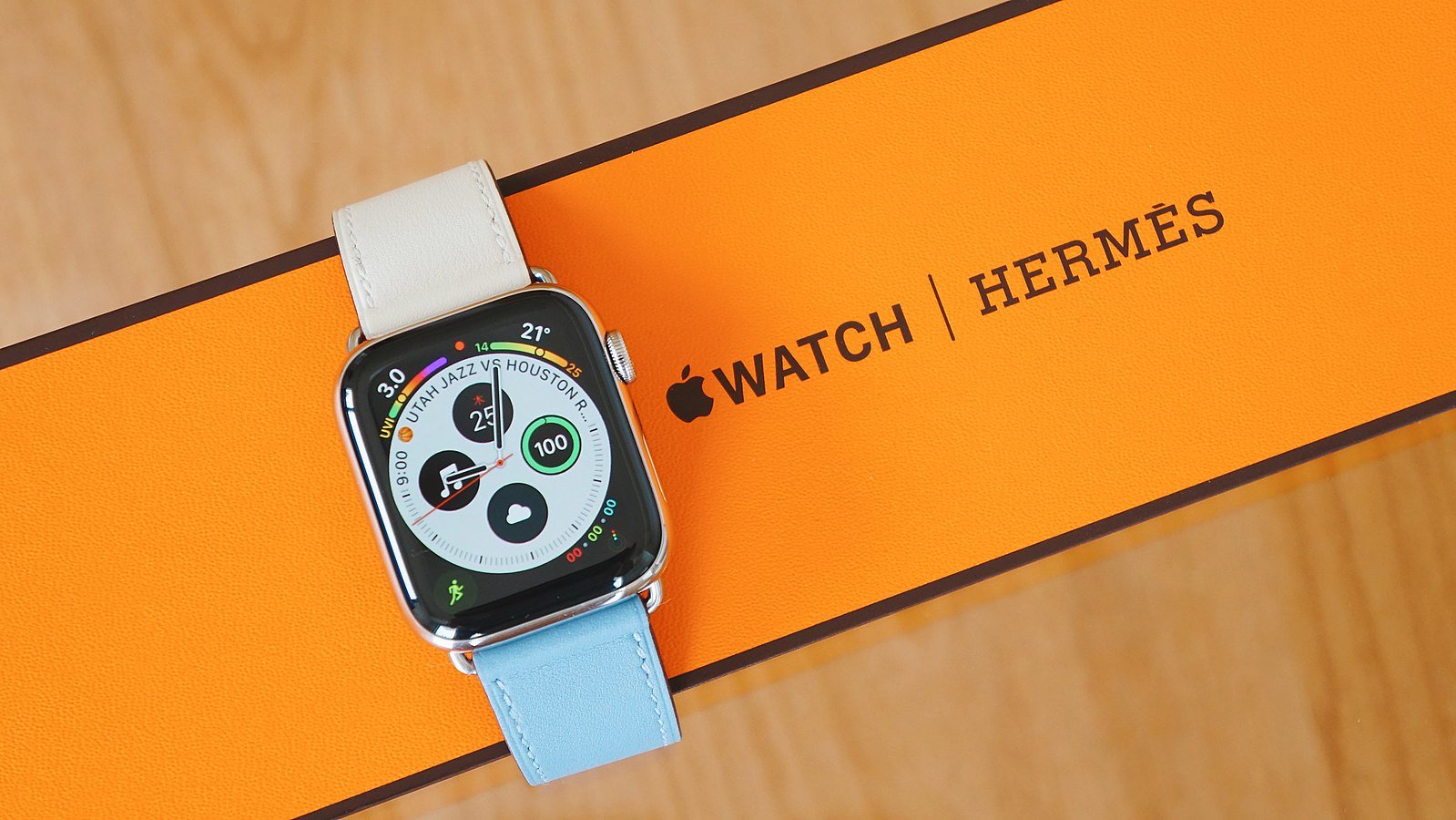 Apple Watch Hermès ヴォー・スウィフト シンプルトゥールレザー 