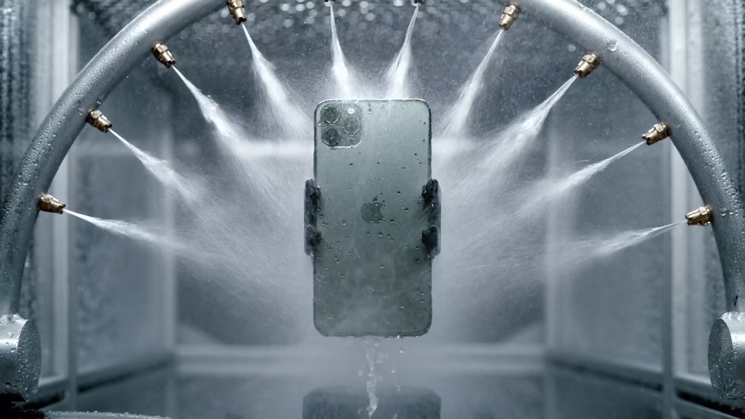 iPhone 11・11 Pro・11 Maxの違いを比較 - 防水