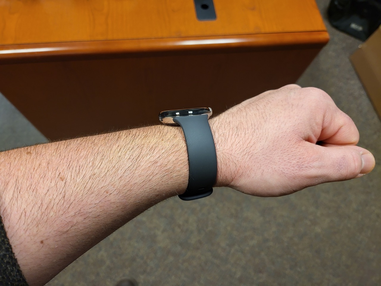Pixel Watchの装着写真が公開。「これまでの時計で最も快適」と高評価