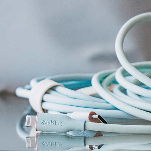 Anker PowerLine III Flow USB-C & Lightning 絡まないケーブル 0.9m