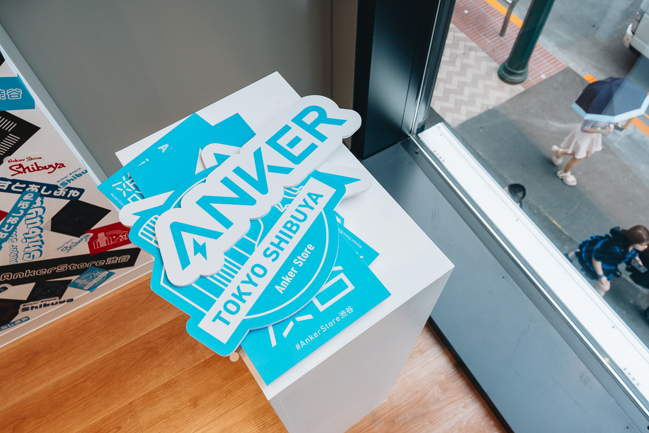 AnkerやAnker Store 渋谷のロゴパネルも