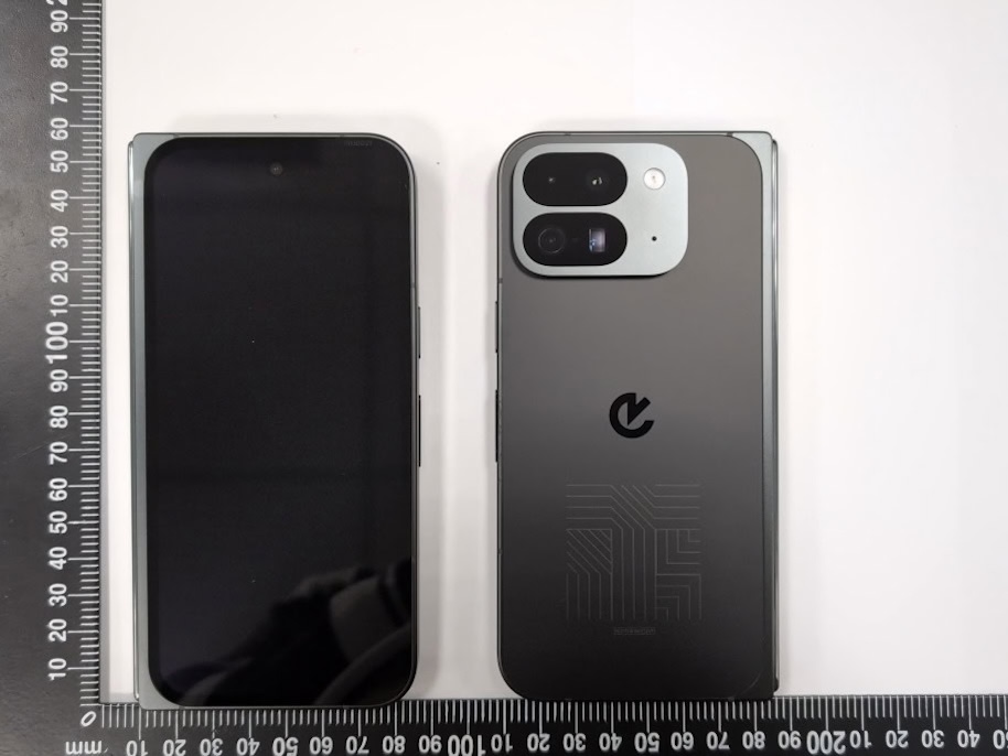 Pixel 9 Pro Foldのカバーディスプレイ