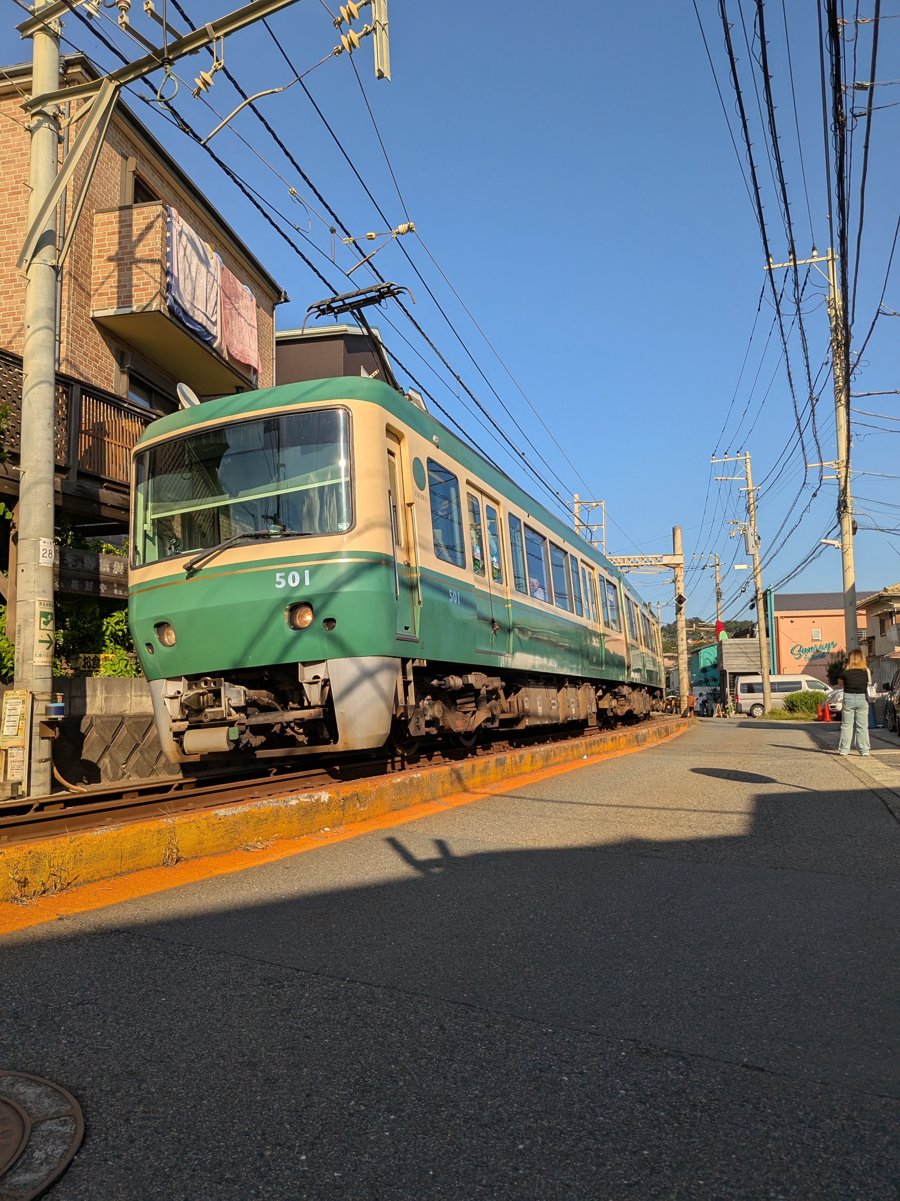 Pixel 9 Pro Foldで江ノ電を撮影