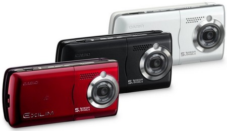 515万画素カメラを搭載したEXILIMケータイW53CA
