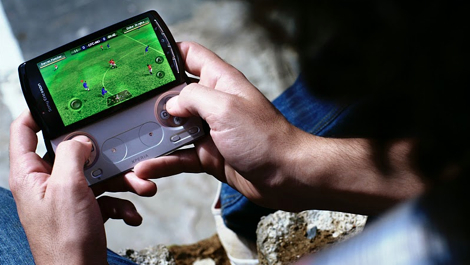 PlayStationケータイ「Xperia Play」が公式発表!