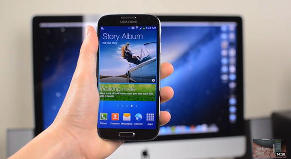 GALAXY S4のパッケージボックスは木箱風に!