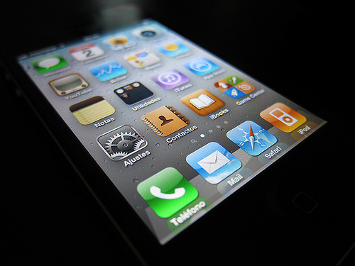 iPhoneが最も信頼性の高いスマートフォンにー不満点はバッテリーの持ち時間