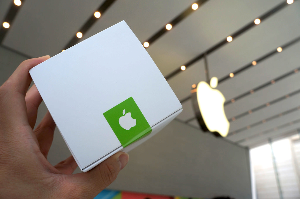 Apple Store(アップルストア)表参道で先着5000人に配られたTシャツをゲット!