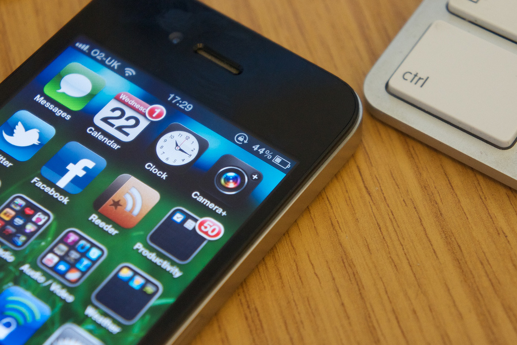 iPhone 6のバッテリーは1810mAhかーこの容量は適正?