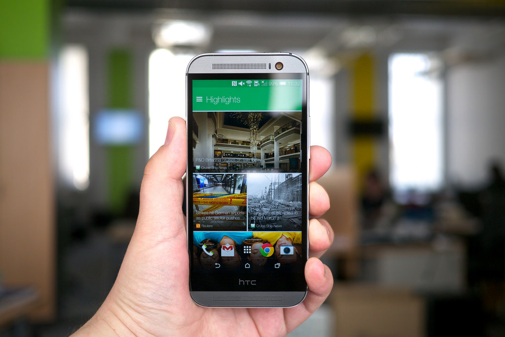 au、HTC One M8の派生機種を2014年冬モデルとして発売か