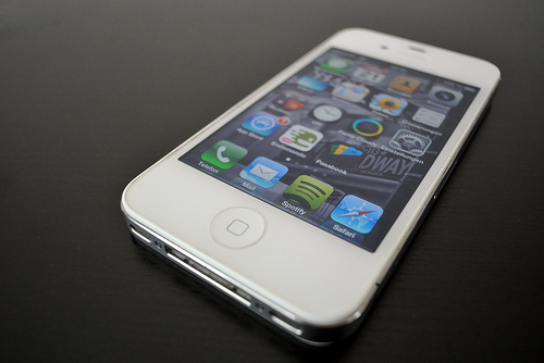 2013年1月〜3月のスマホ販売シェアはiPhoneがAndroidを若干上回る結果に