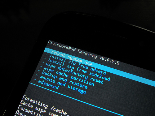 やばい!「Nexus S」が文鎮になった!