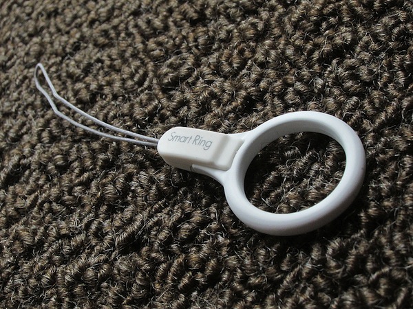 スマートフォンの落下を防ぐ「Smart Ring」を買ったった!