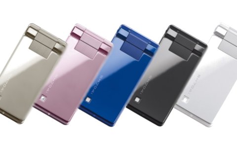 アルミボディ採用のワンセグスリムケータイ-SH704i