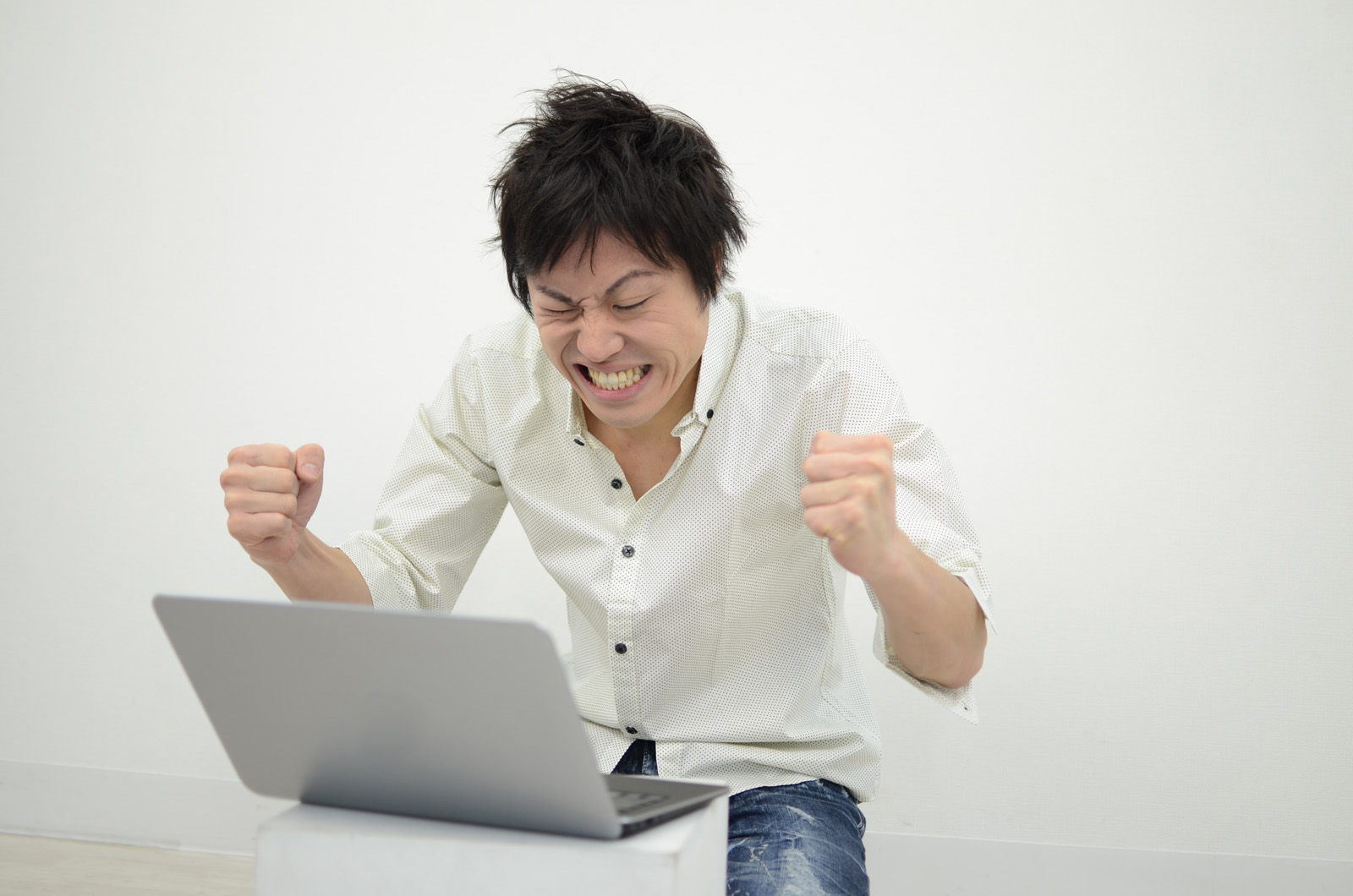 【iPhone】MacでUSBテザリングできない時の対処方法