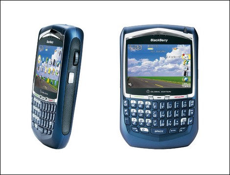 NTTドコモ、iPhoneに対抗して「BlackBerry」を8月に発売。