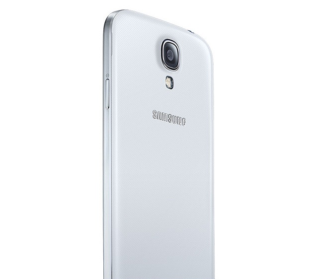 「GALAXY S4 SC-04E」で撮影された画像がPicasaにアップロードされる