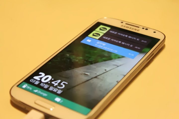 ドコモ、Tizen(タイゼン)スマホの発売を2014年に延期
