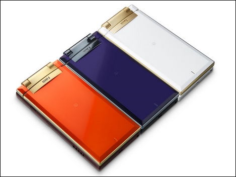 W63H - 有機ELのWVGA液晶が織りなすWoooケータイ。
